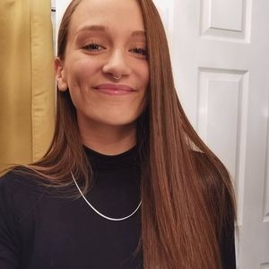 Meet your Posher, Justine